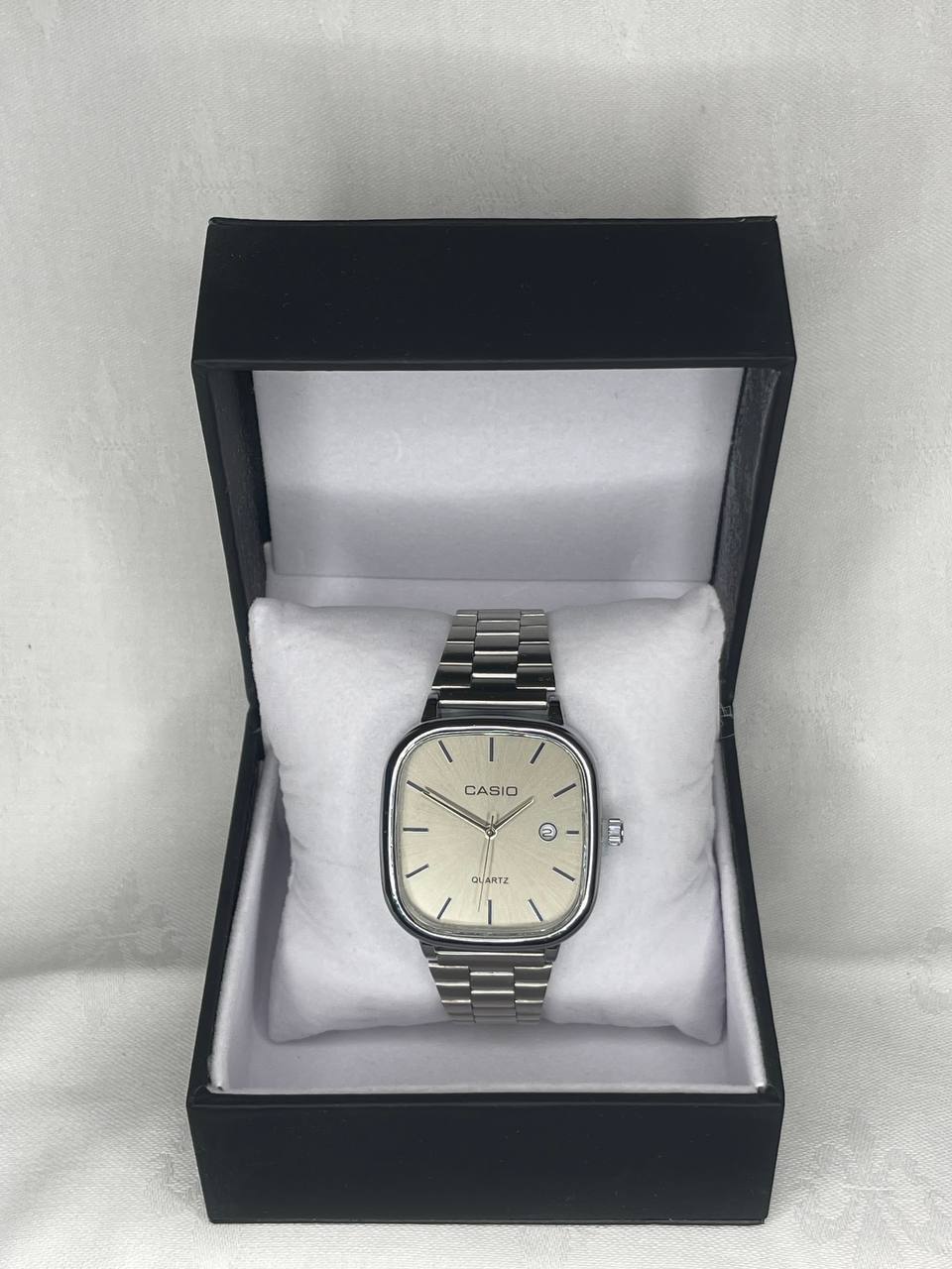 CASIO HOMMES CARRÉ ACIER