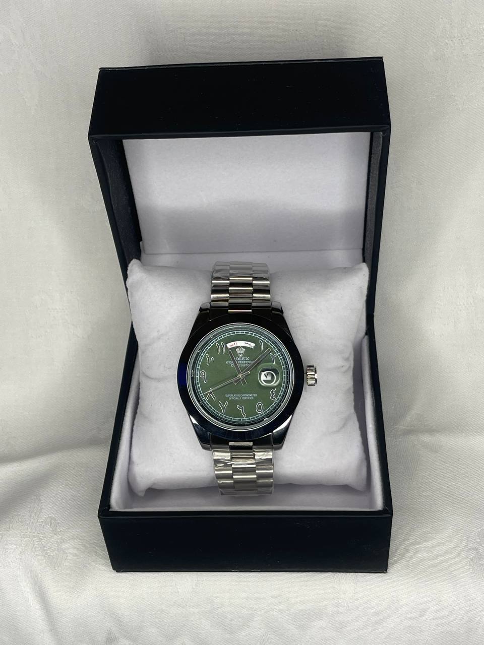 Day date arabica tableau vert